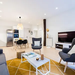 https://arrasate-suite-apartment.basquecountryhotels.org